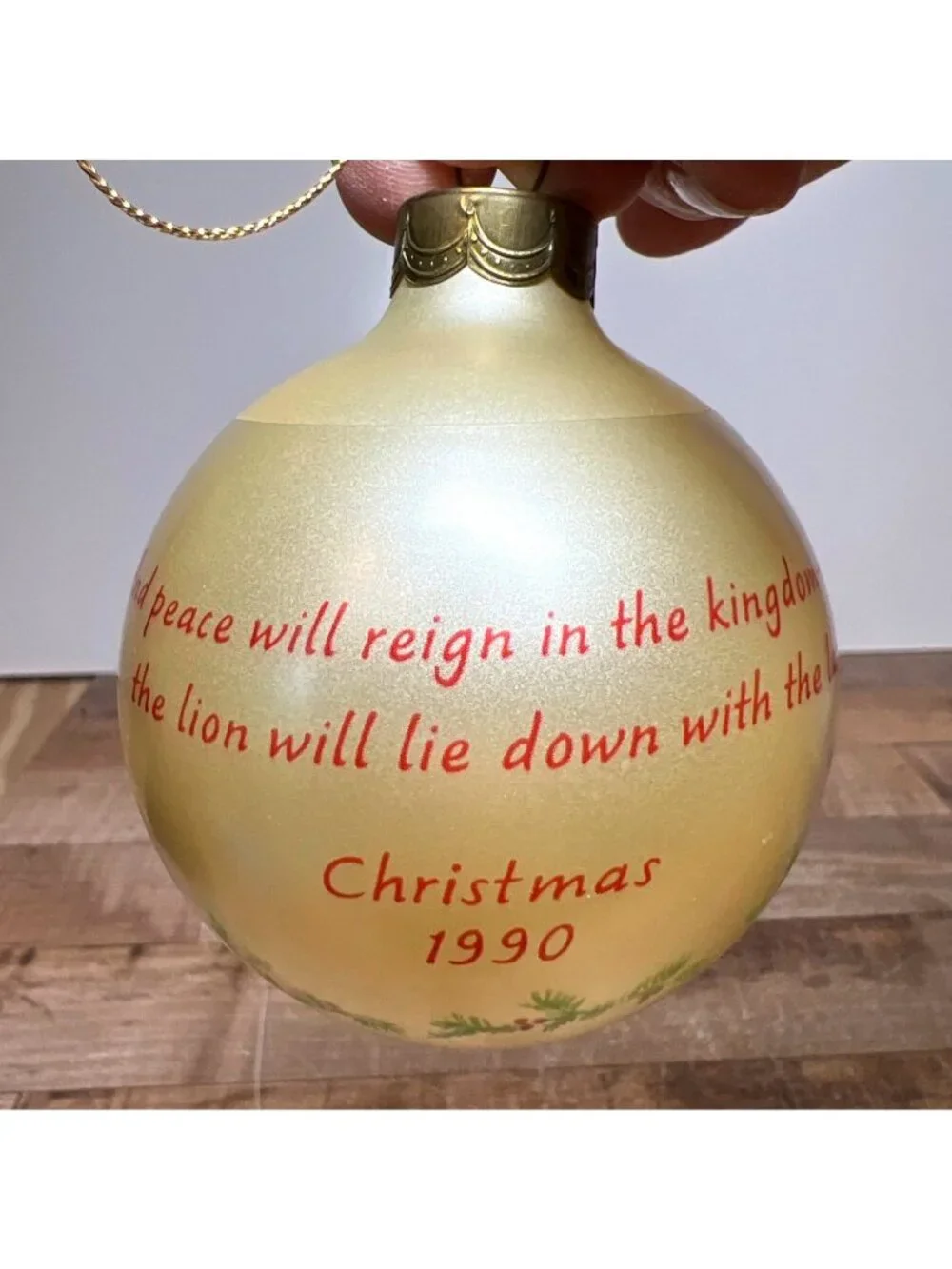 Lion & Lamb Christmas Ornament 1990 By Spoontiques Matte Finish Gold & Red Scrip